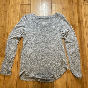 grey long sleeve sweater like shirt